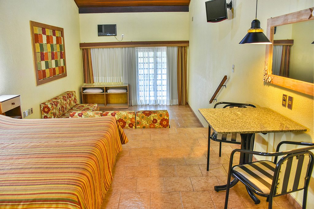 suite-luxo-hotel-fazenda-berro-dagua-1-1024x683